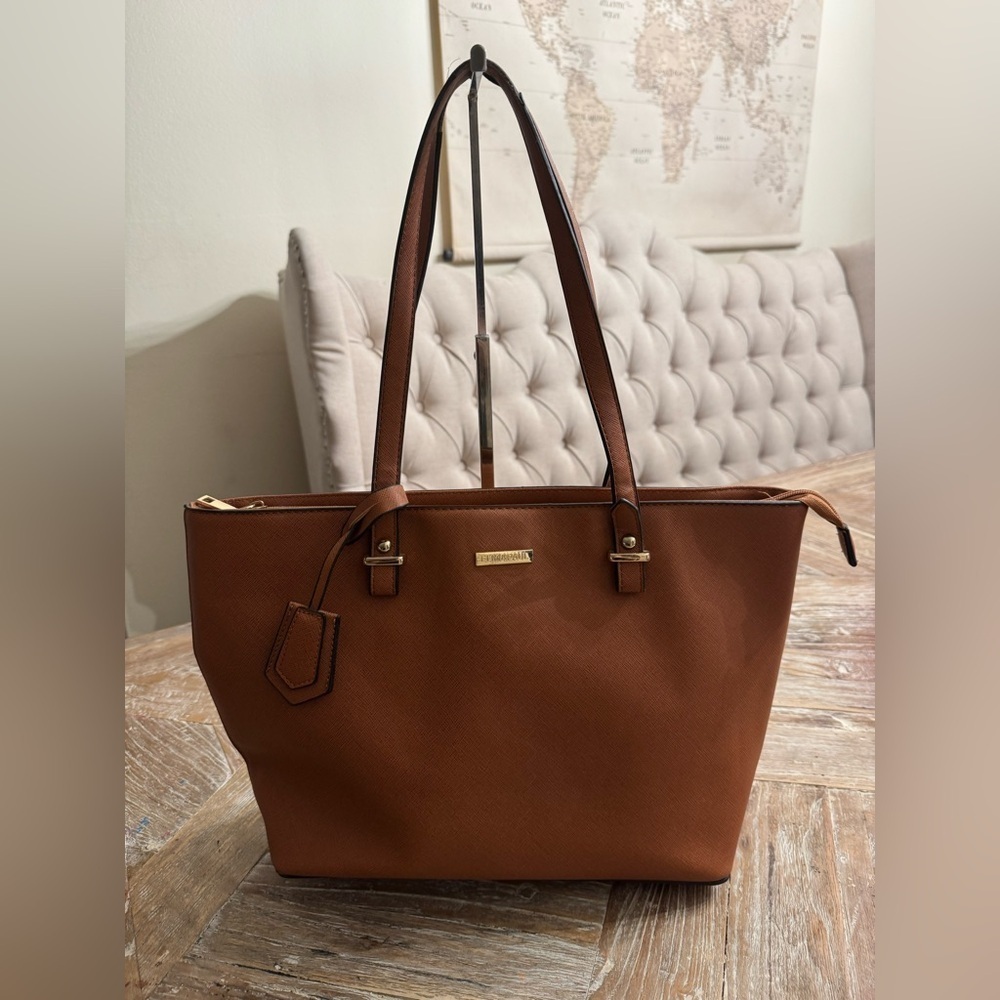 Elim & Paul Tote